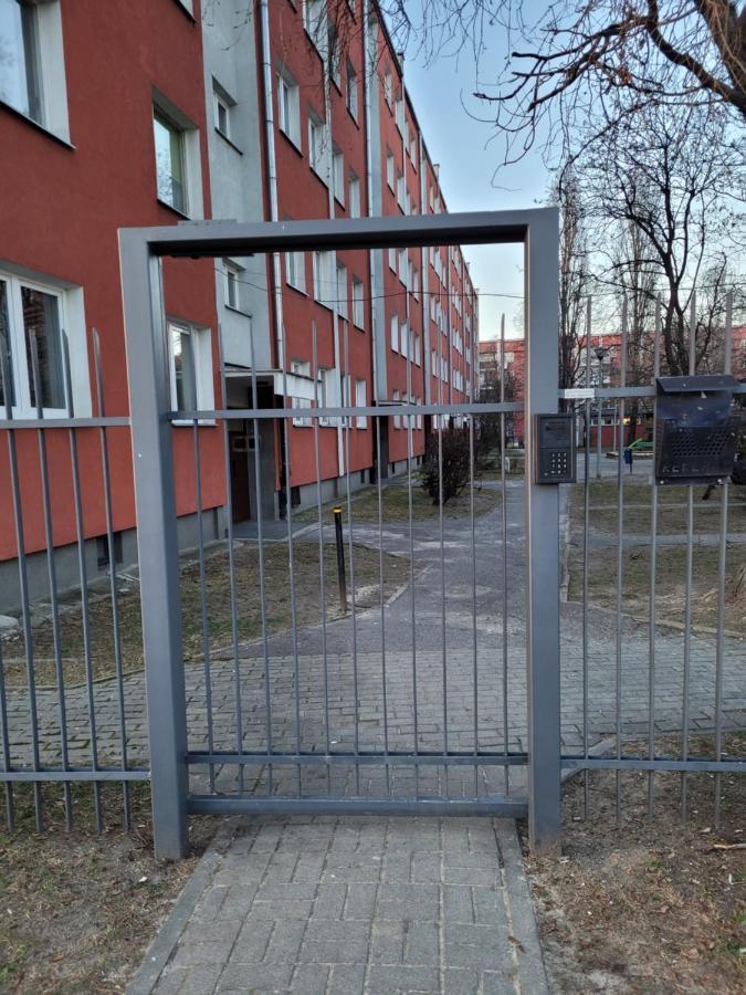 Apartamento Filmowy Zoliborz Varsovia Exterior foto