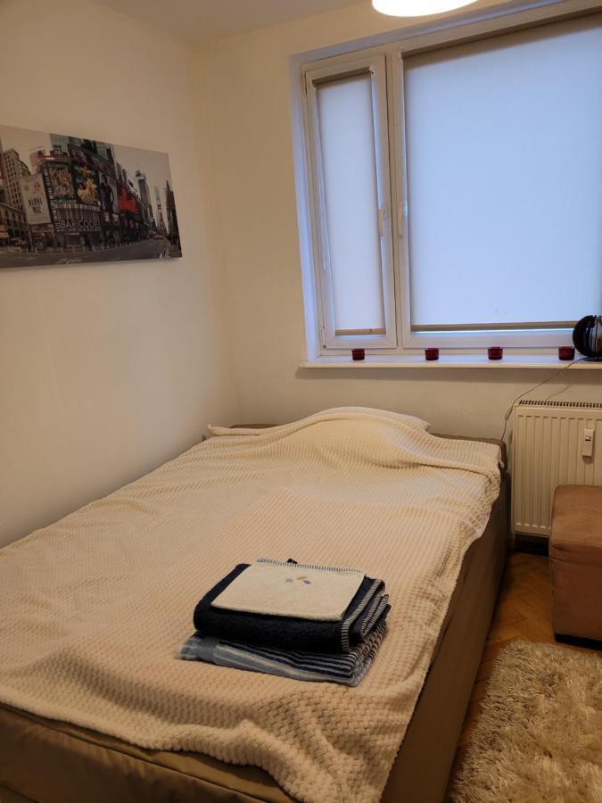Apartamento Filmowy Zoliborz Varsovia Exterior foto
